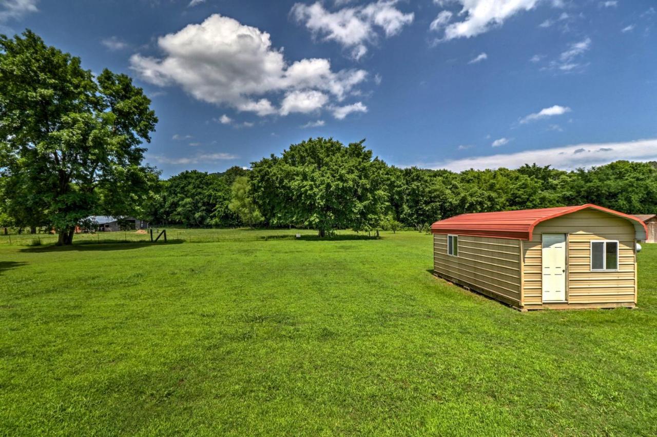 Dream Valley Mountain View Cabin With Covered Porch! Exterior photo